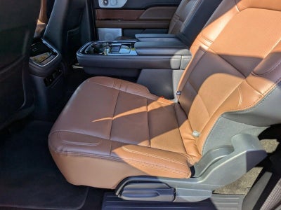 2023 Lincoln Navigator L Reserve 4x2