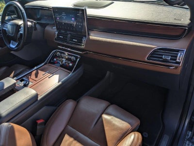 2023 Lincoln Navigator L Reserve 4x2