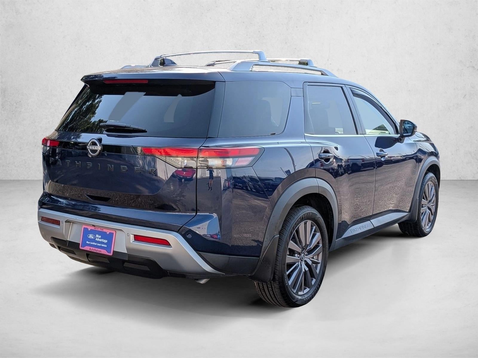 2023 Nissan Pathfinder SL 2WD