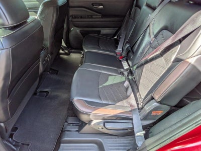 2024 Nissan Pathfinder Platinum 2WD