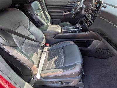 2024 Nissan Pathfinder Platinum 2WD