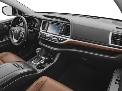 2017 Toyota Highlander Hybrid LE V6 AWD (Natl)