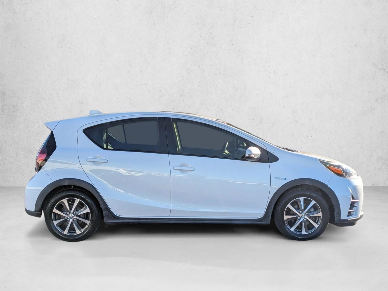 2018 Toyota Prius c Four (GS)