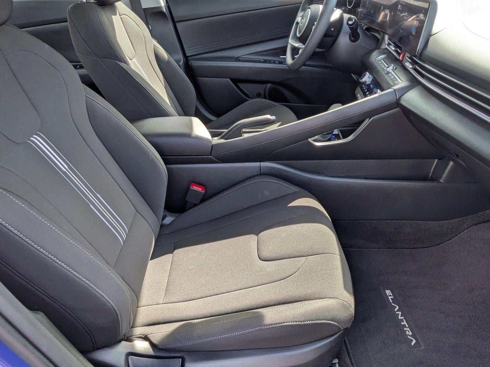 2024 Hyundai ELANTRA SEL IVT