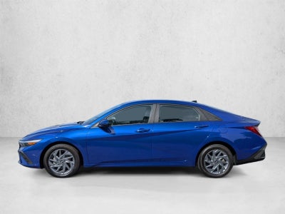 2024 Hyundai ELANTRA SEL IVT