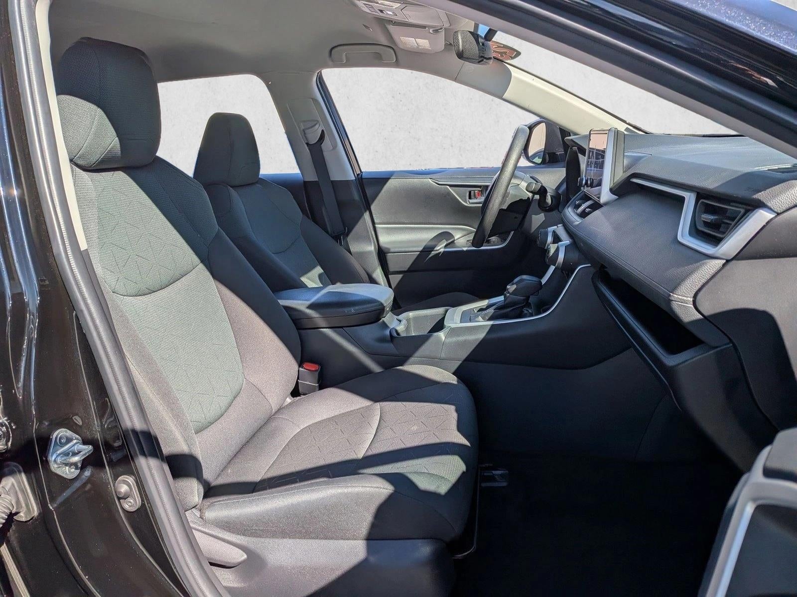 2023 Toyota RAV4 XLE FWD (GS)