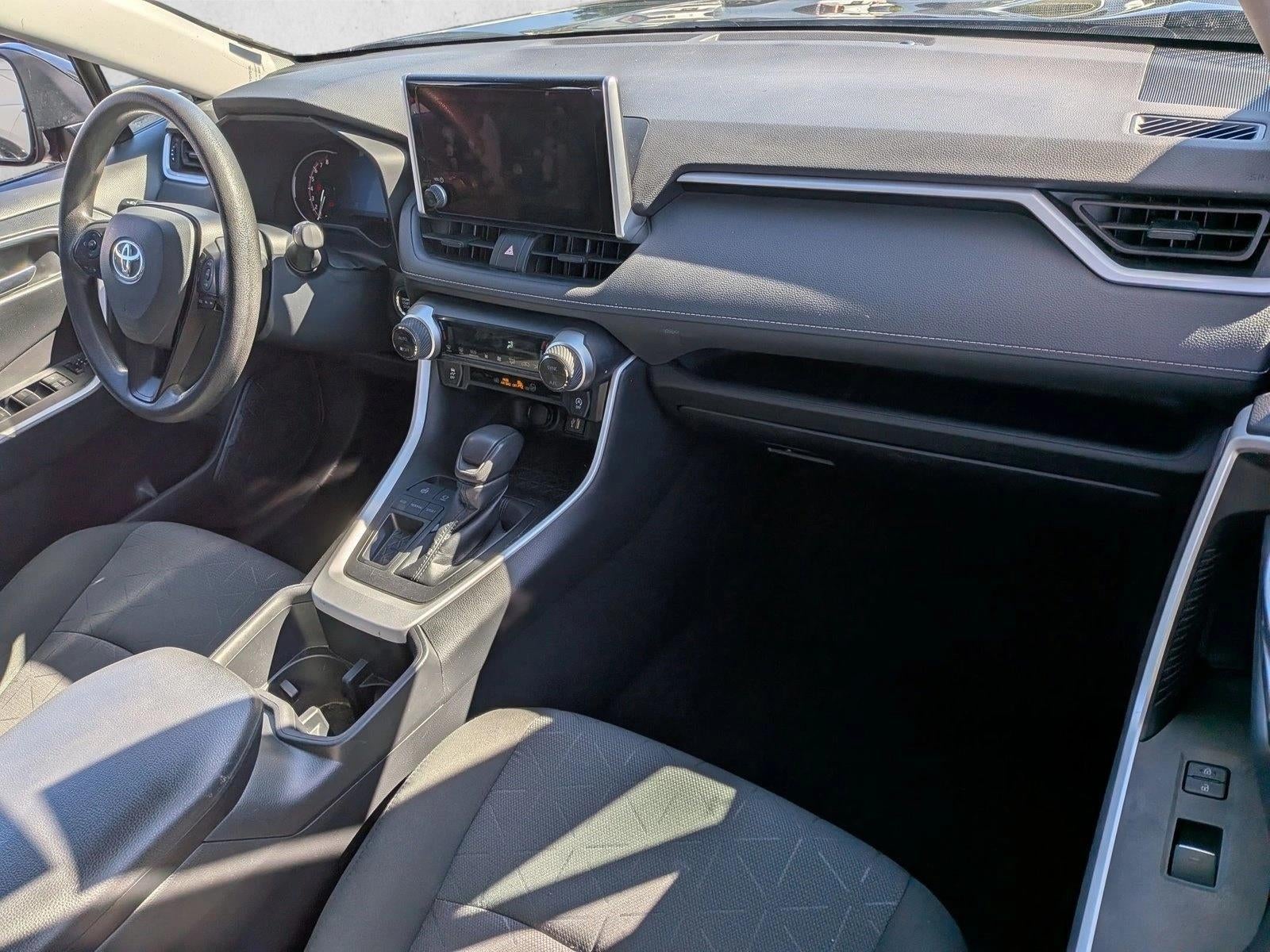 2023 Toyota RAV4 XLE FWD (GS)