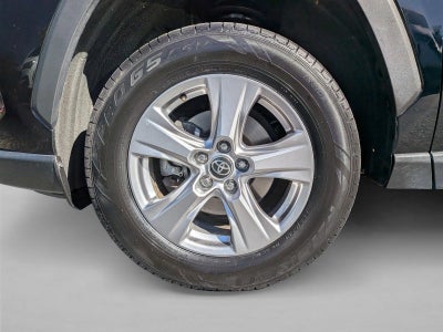 2023 Toyota RAV4 XLE FWD (GS)