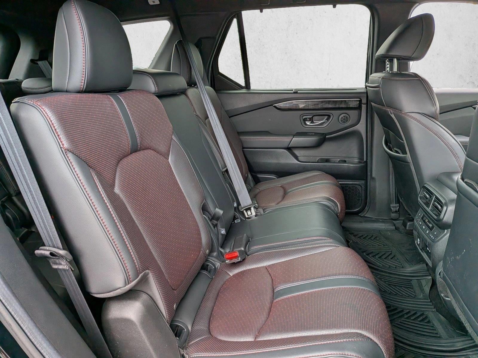 2025 Honda Pilot Black Edition AWD