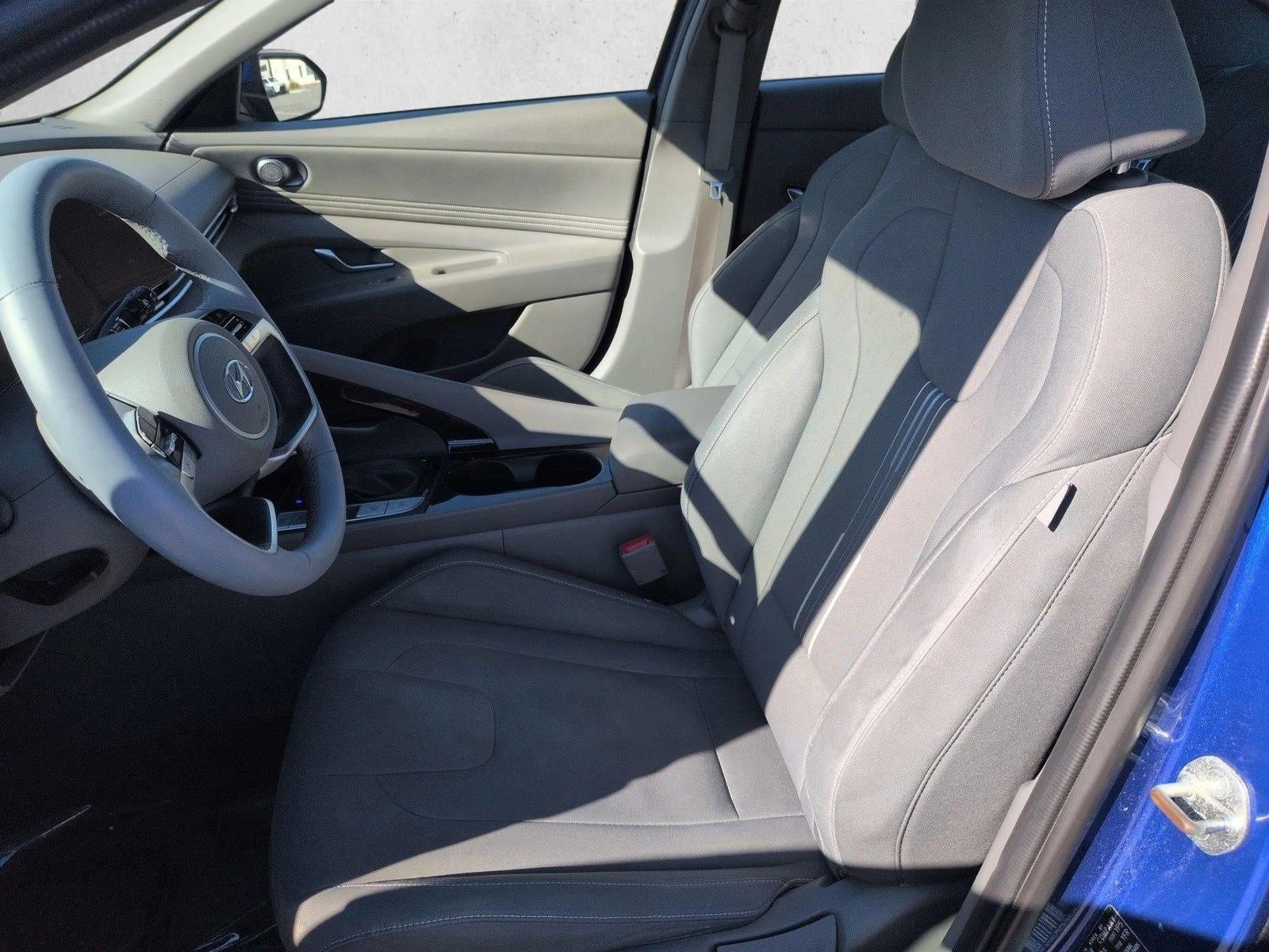 2023 Hyundai ELANTRA SEL IVT