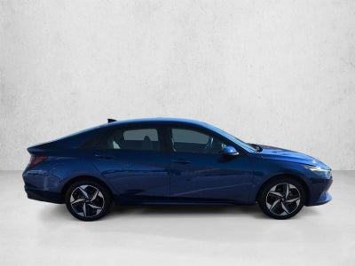 2023 Hyundai ELANTRA SEL IVT
