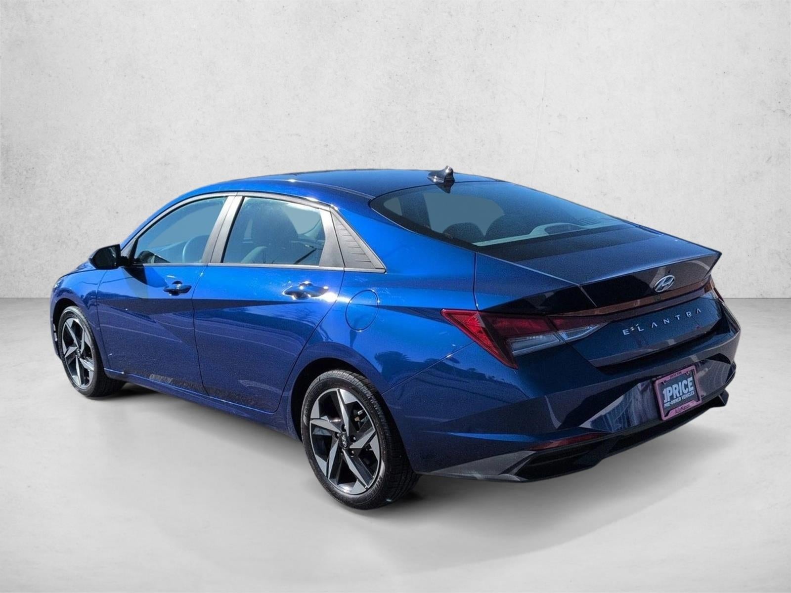 2023 Hyundai ELANTRA SEL IVT