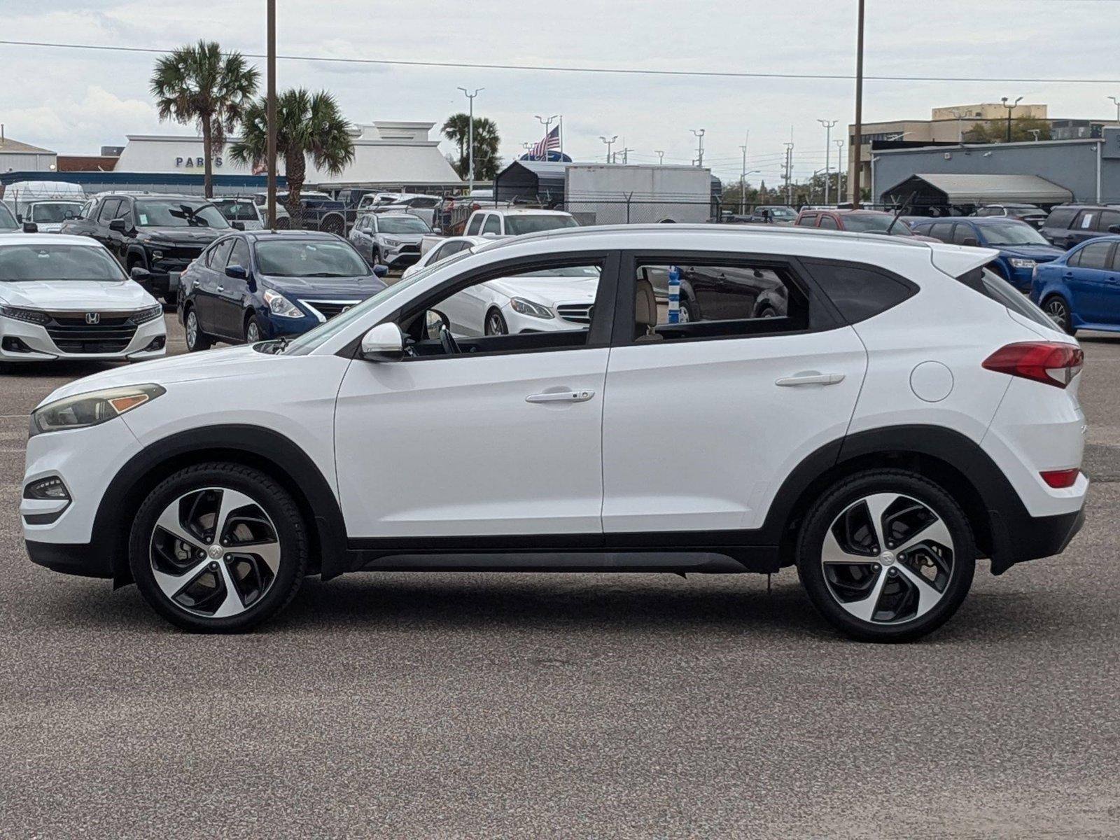 2016 Hyundai TUCSON FWD 4dr Sport w/Beige Int