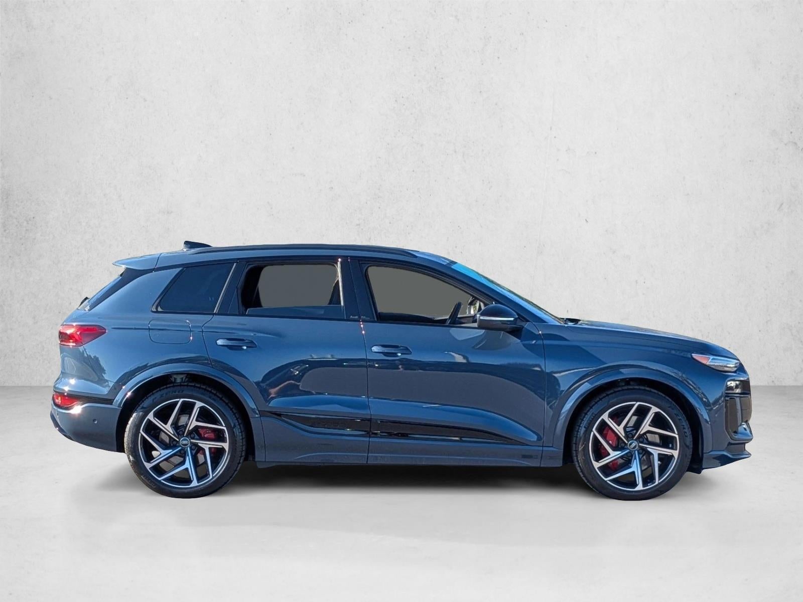 2025 Audi SQ6 e-tron Premium Plus quattro