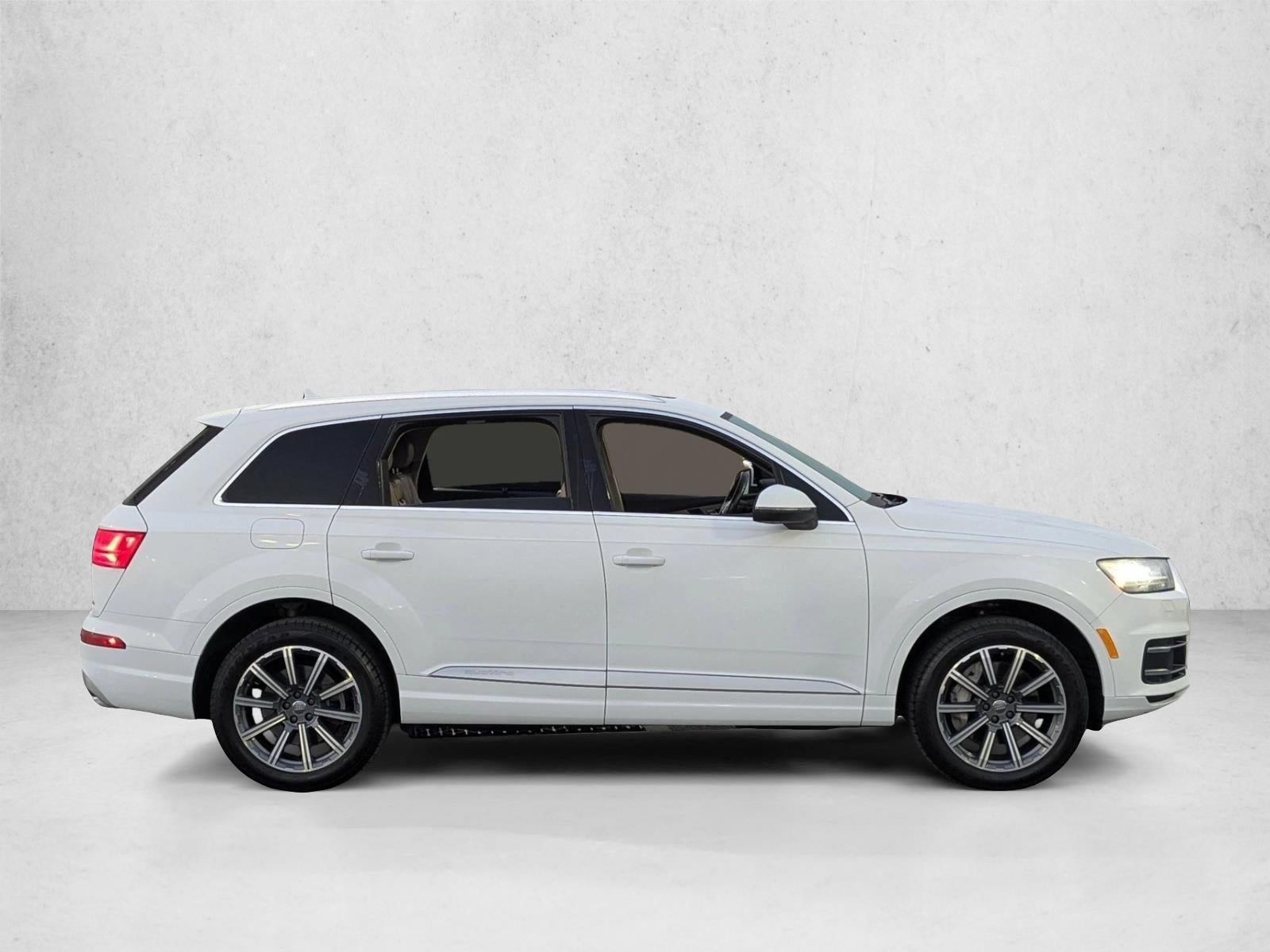 2019 Audi Q7 Premium Plus 45 TFSI quattro