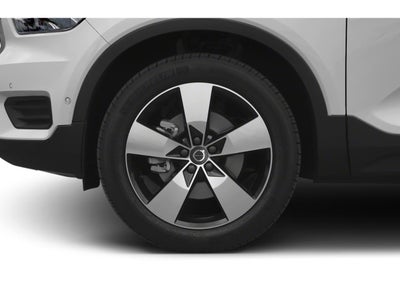 2020 Volvo XC40 T4 FWD Momentum