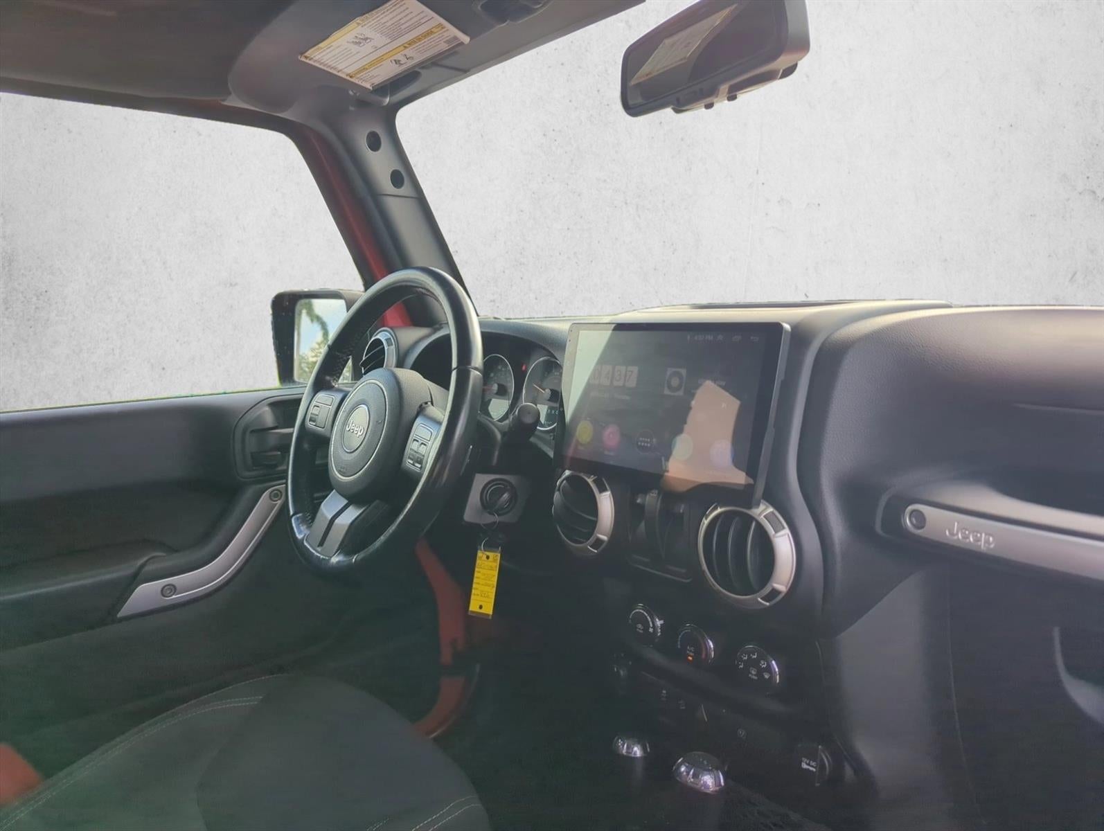 2017 Jeep Wrangler Sahara 4x4