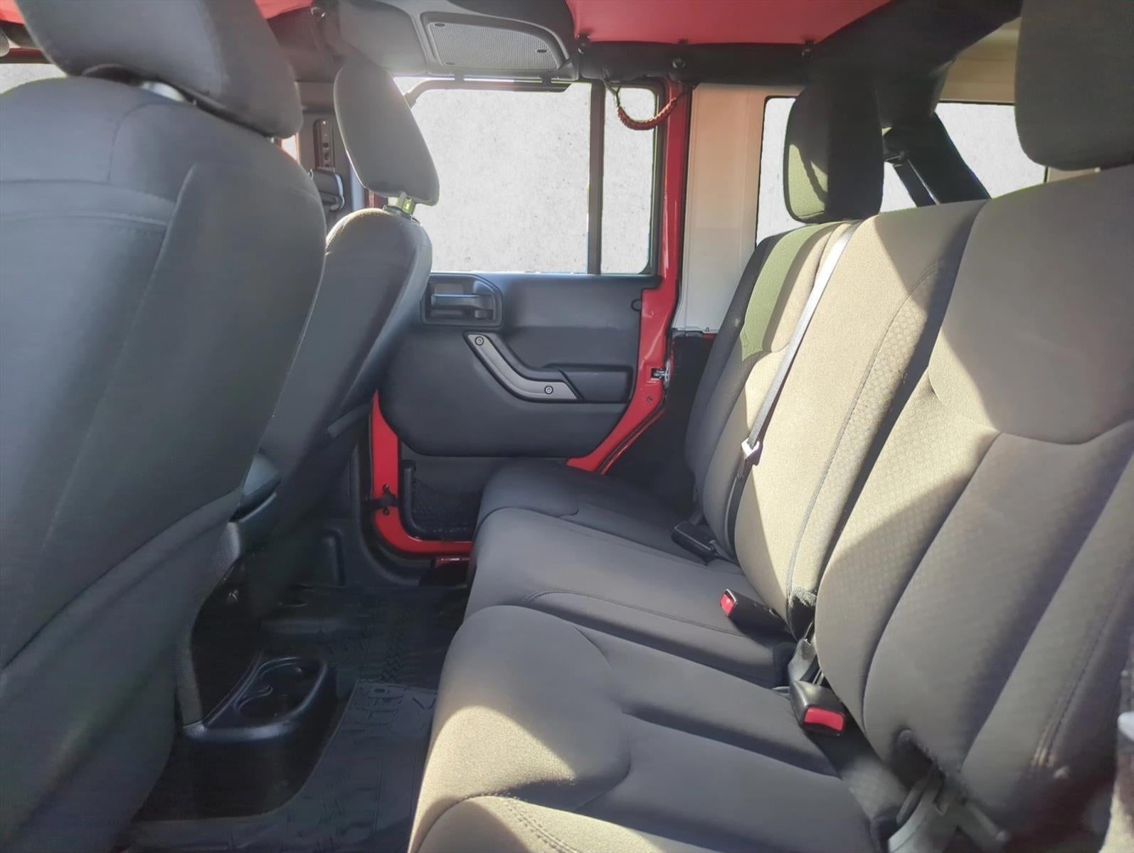 2016 Jeep Wrangler Unlimited 4WD 4dr Sport