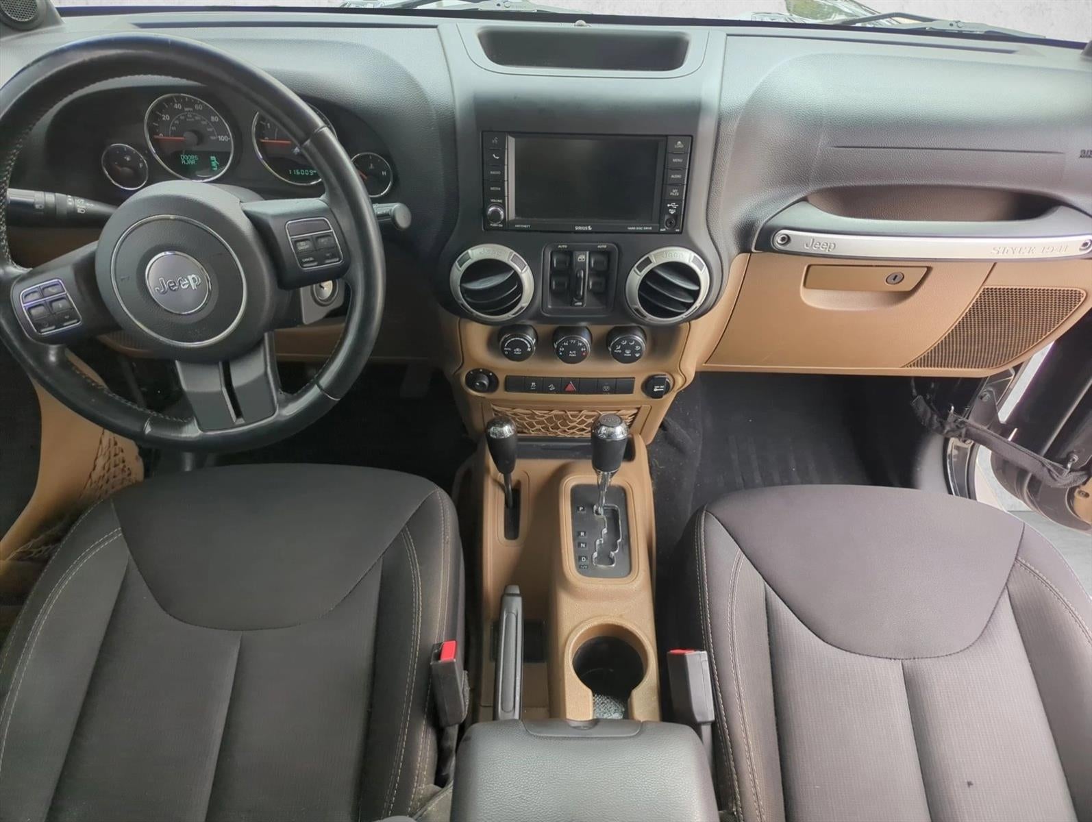 2014 Jeep Wrangler Unlimited 4WD 4dr Sahara