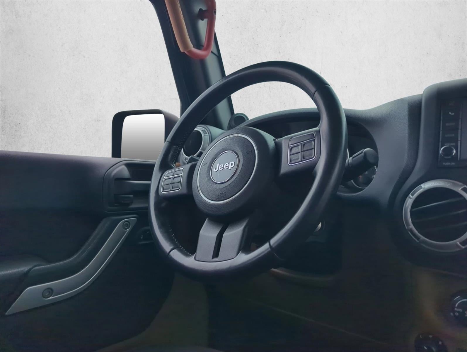 2014 Jeep Wrangler Unlimited 4WD 4dr Sahara