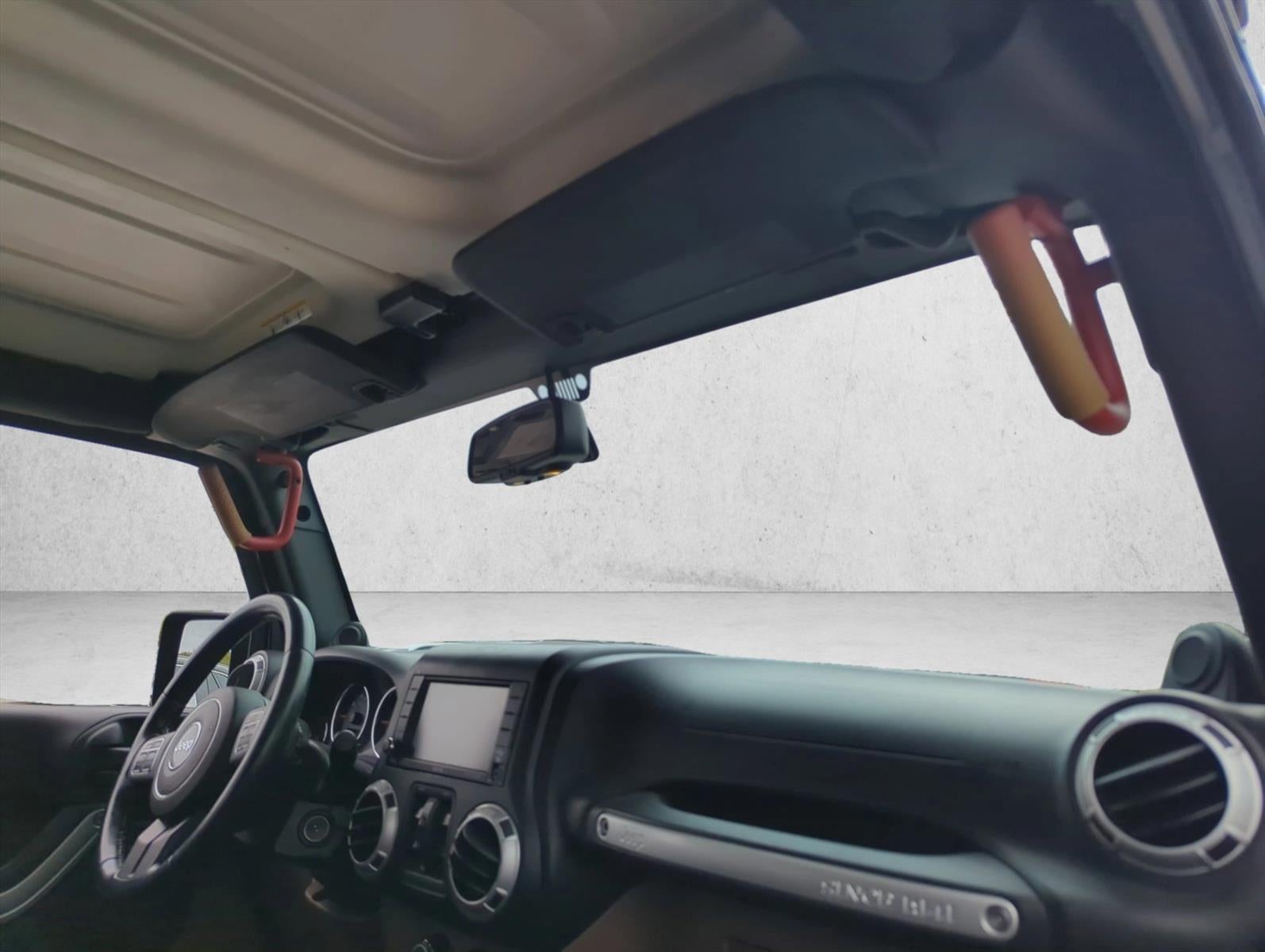 2014 Jeep Wrangler Unlimited 4WD 4dr Sahara