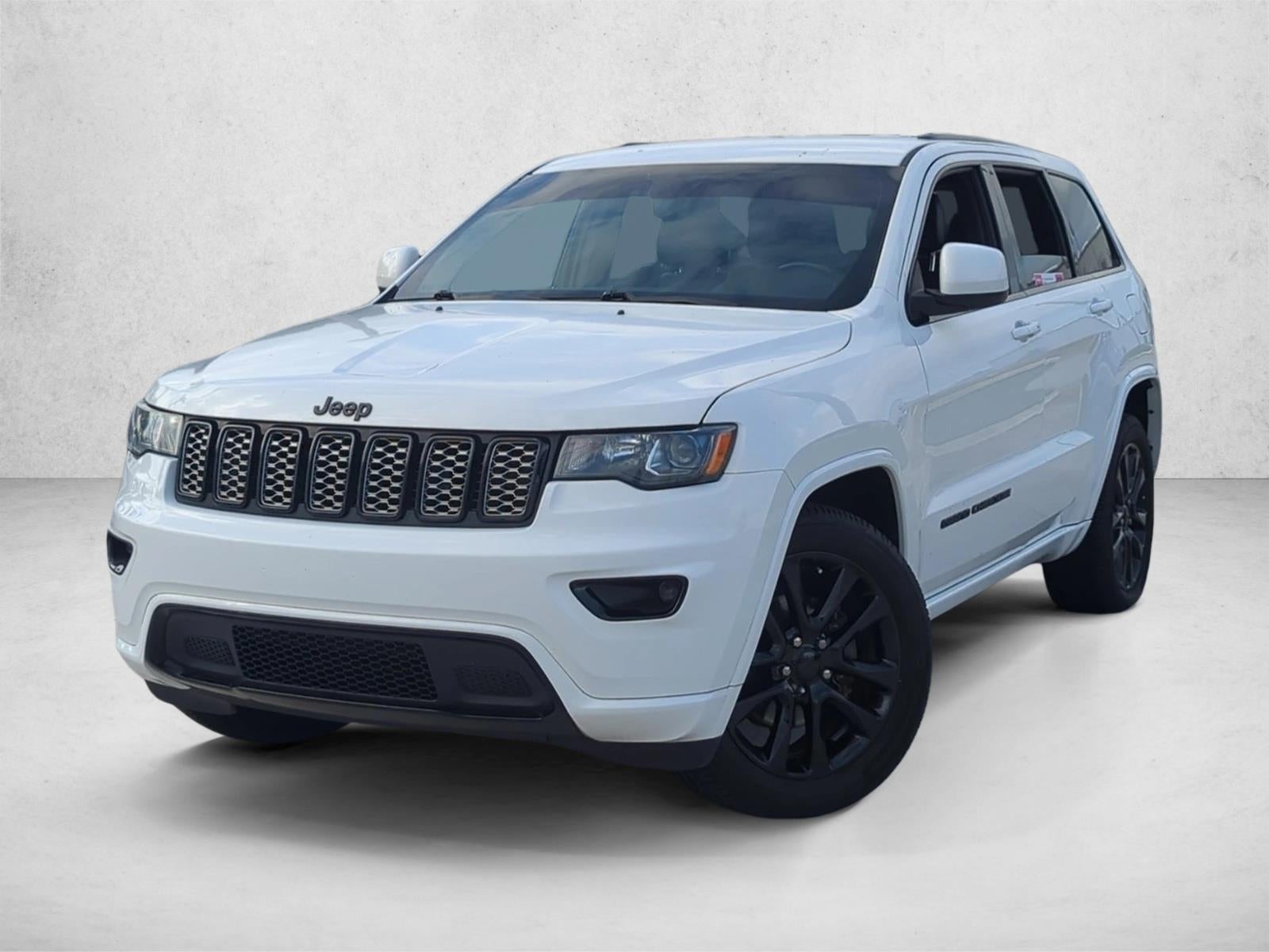 2020 Jeep Grand Cherokee Altitude 4x2