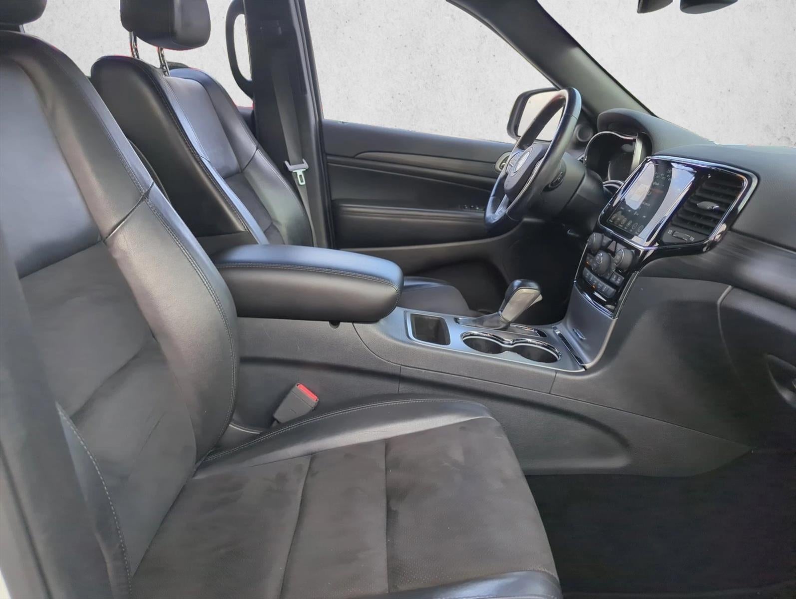 2020 Jeep Grand Cherokee Altitude 4x2
