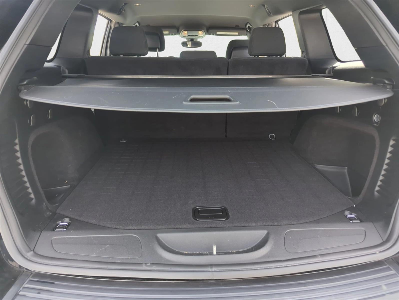 2017 Jeep Grand Cherokee Laredo 4x2