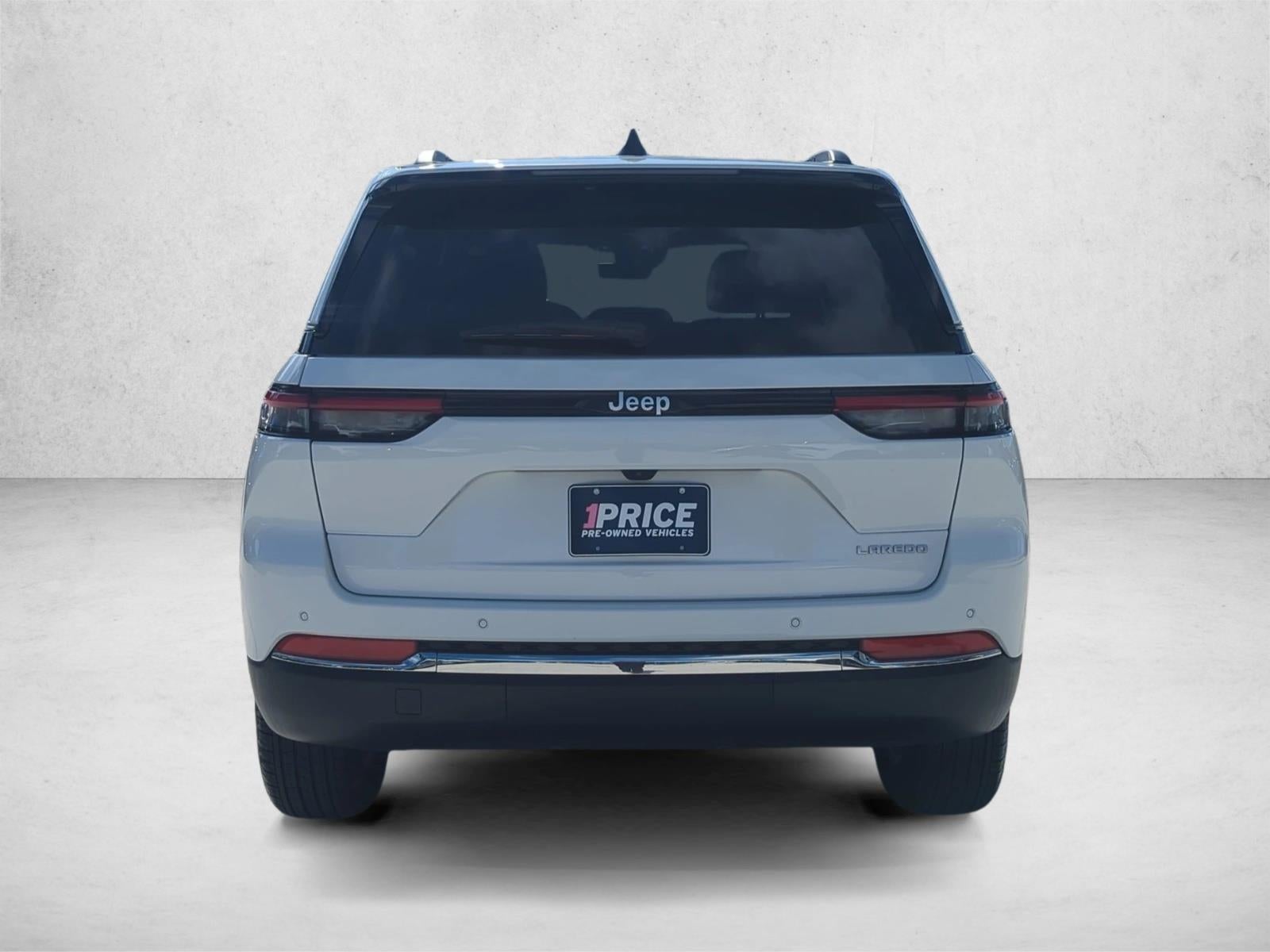 2025 Jeep Grand Cherokee Laredo 4x2