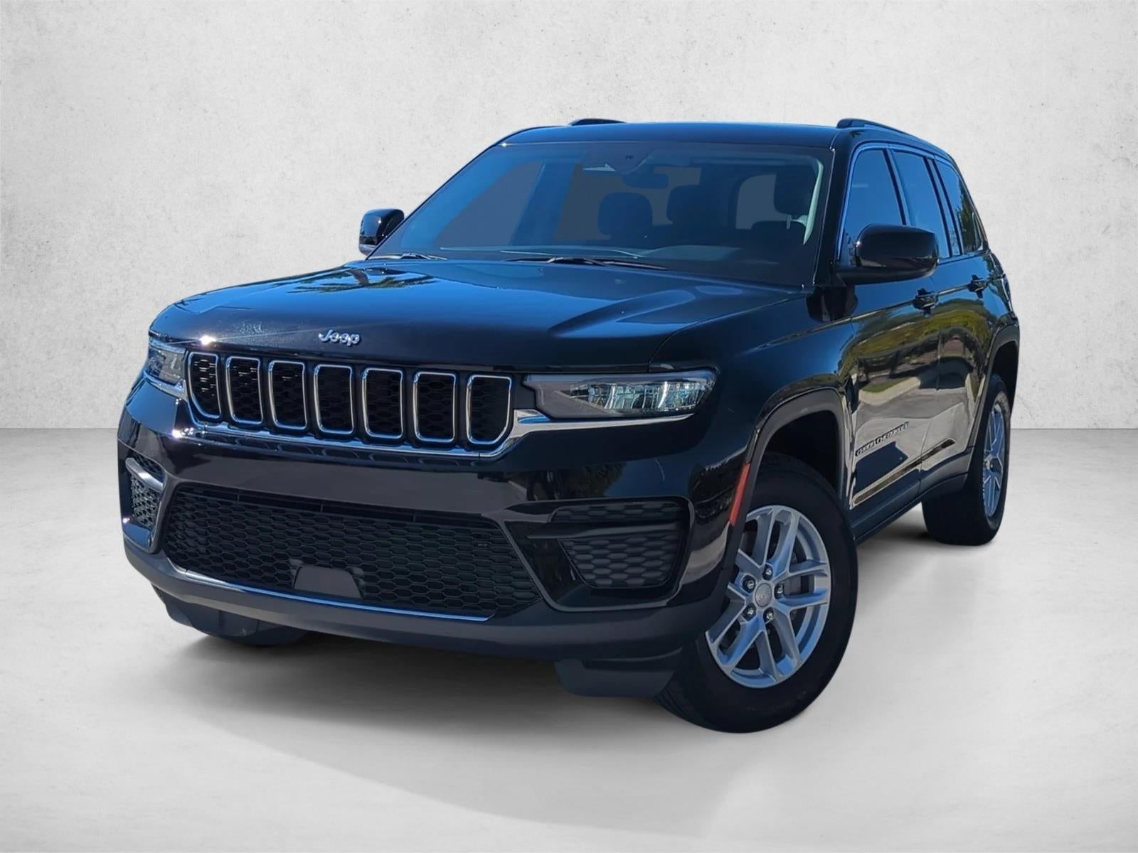 2024 Jeep Grand Cherokee Laredo X 4x2