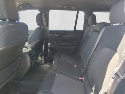 2024 Jeep Grand Cherokee Laredo 4x4