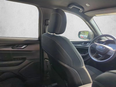 2024 Jeep Grand Cherokee Laredo 4x4