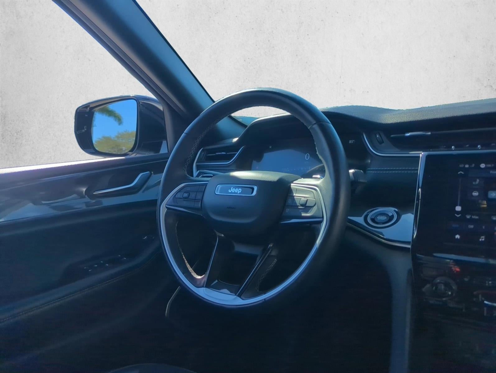 2022 Jeep Grand Cherokee L Altitude 4x2