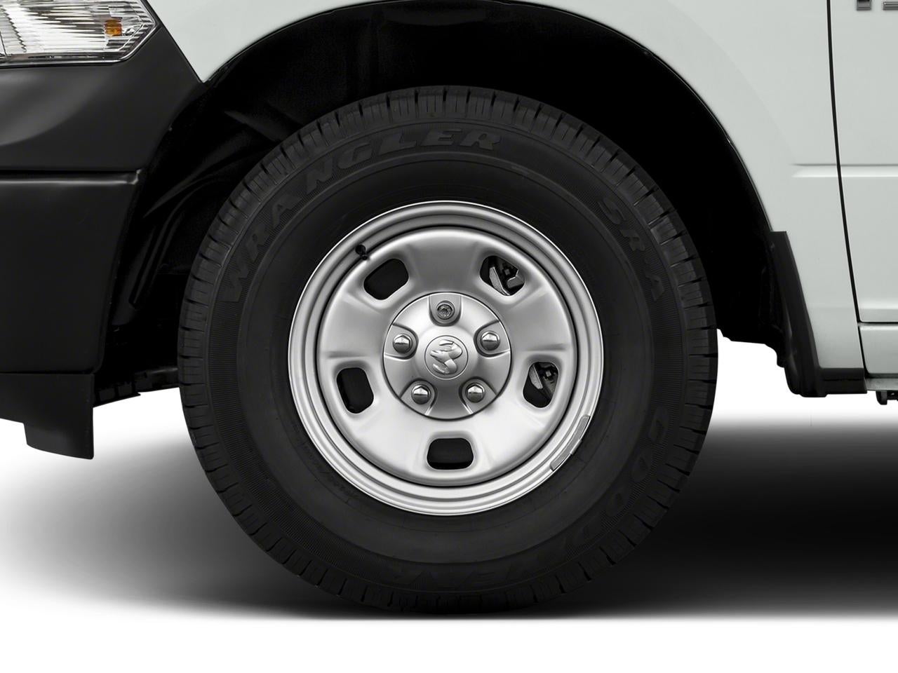 2017 RAM 1500 Tradesman 4x4 Crew Cab 5'7" Box