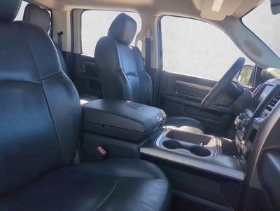 2017 RAM 1500 Night 4x4 Crew Cab 5'7" Box