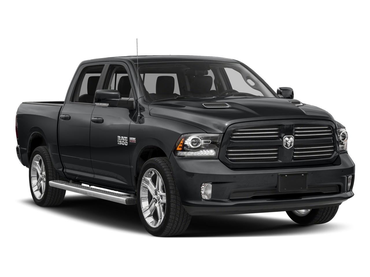 2017 RAM 1500 Night 4x4 Crew Cab 5'7" Box