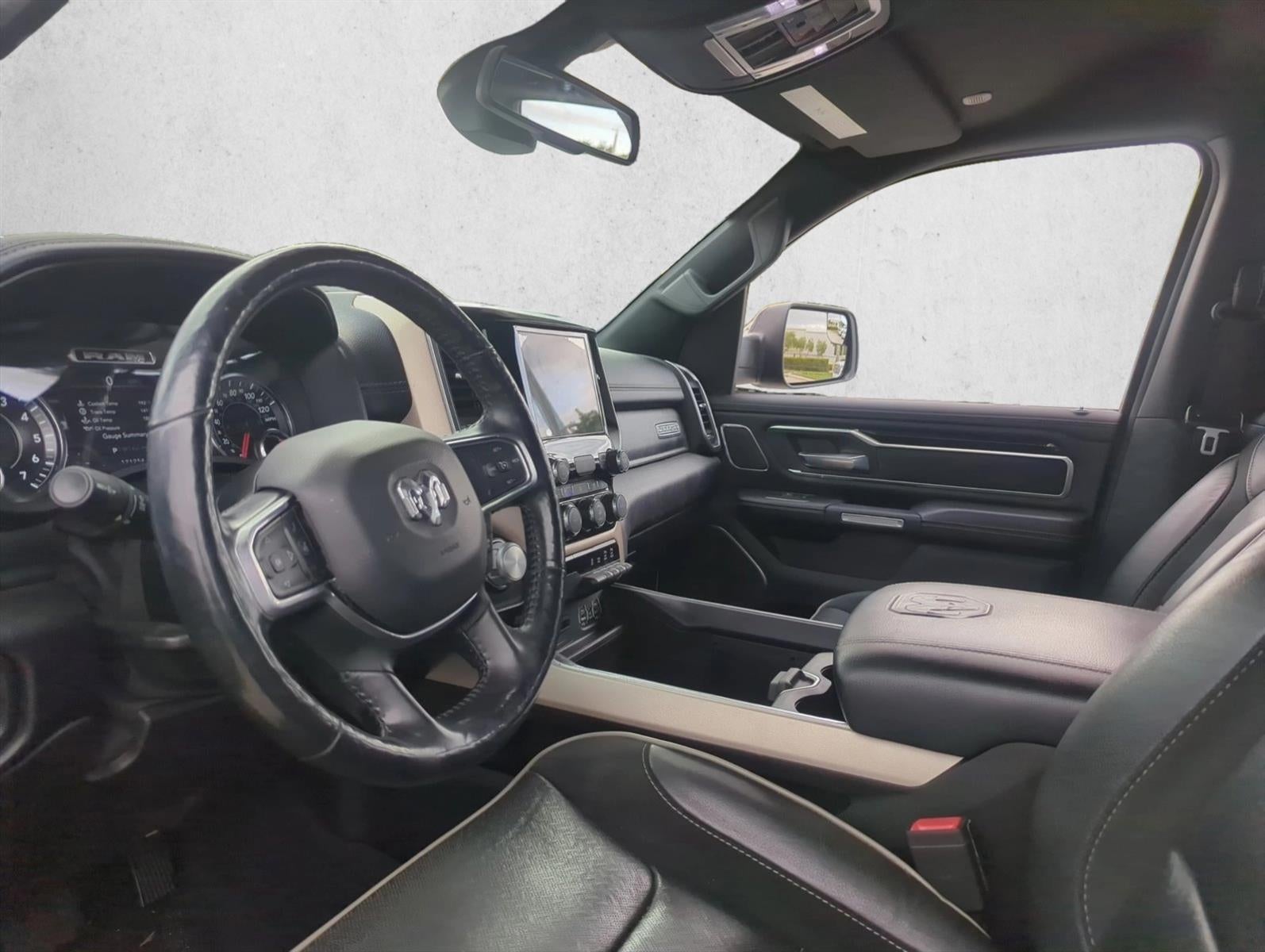 2019 RAM 1500 Laramie 4x2 Crew Cab 5'7" Box