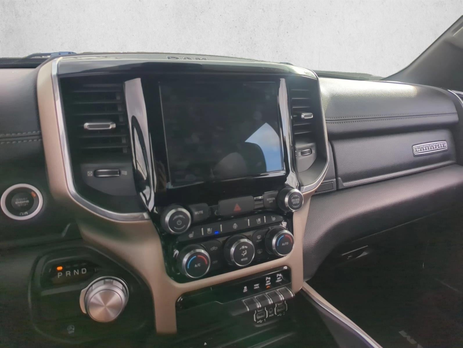 2019 RAM 1500 Laramie 4x2 Crew Cab 5'7" Box