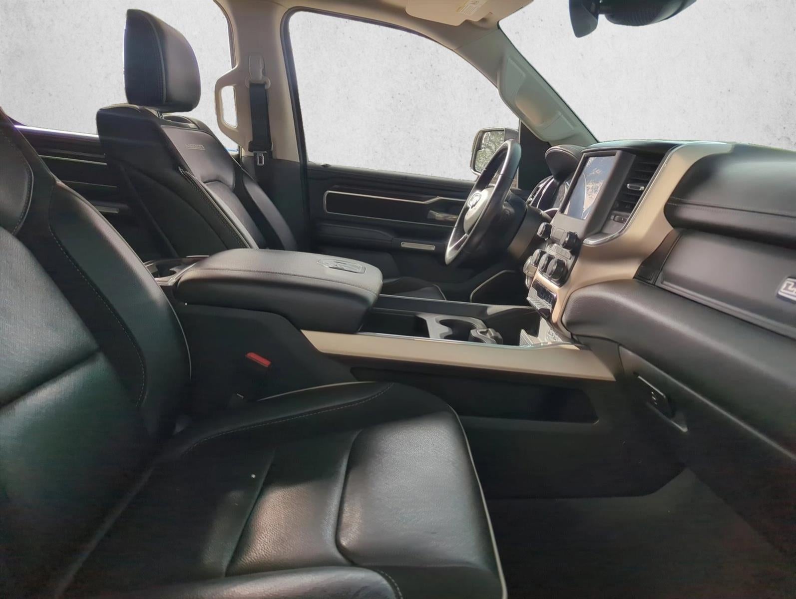 2022 RAM 1500 Laramie 4x2 Crew Cab 5'7" Box