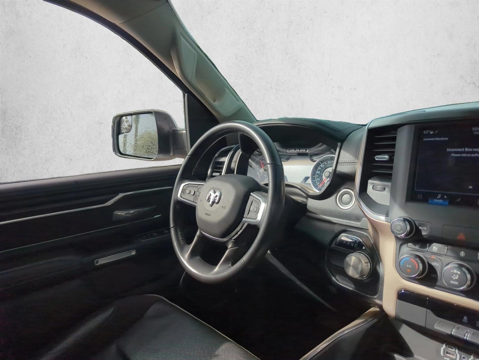 2022 RAM 1500 Laramie 4x2 Crew Cab 5'7" Box