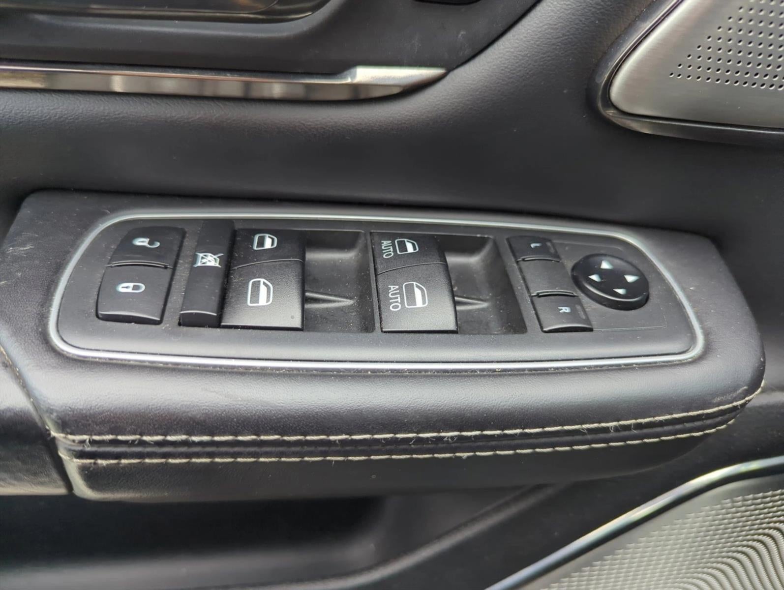 2020 RAM 1500 Limited 4x4 Crew Cab 5'7" Box