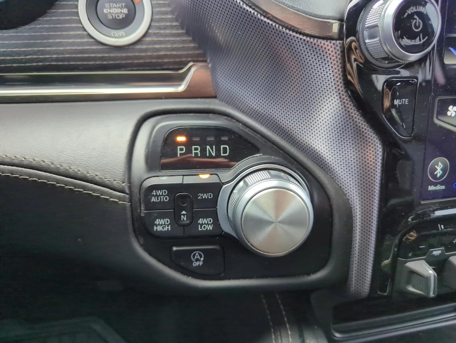 2020 RAM 1500 Limited 4x4 Crew Cab 5'7" Box