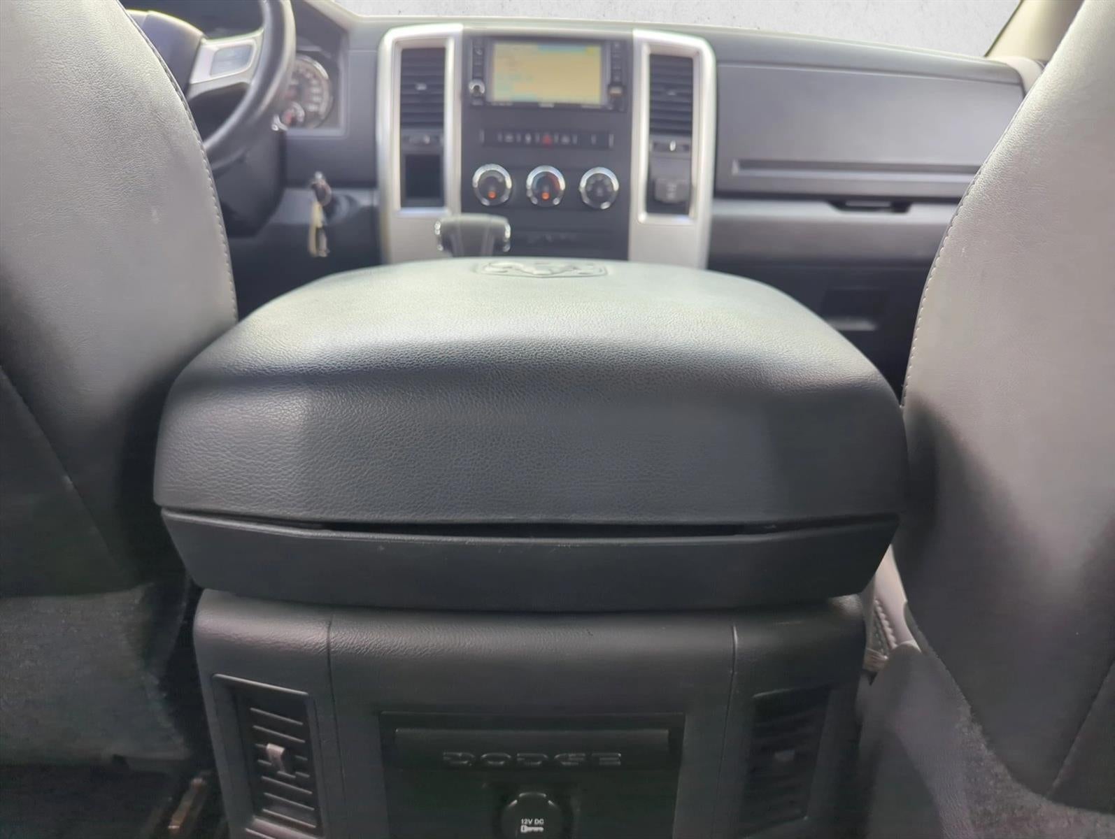 2011 RAM 1500 2WD Crew Cab 5.7 Ft Box Sport
