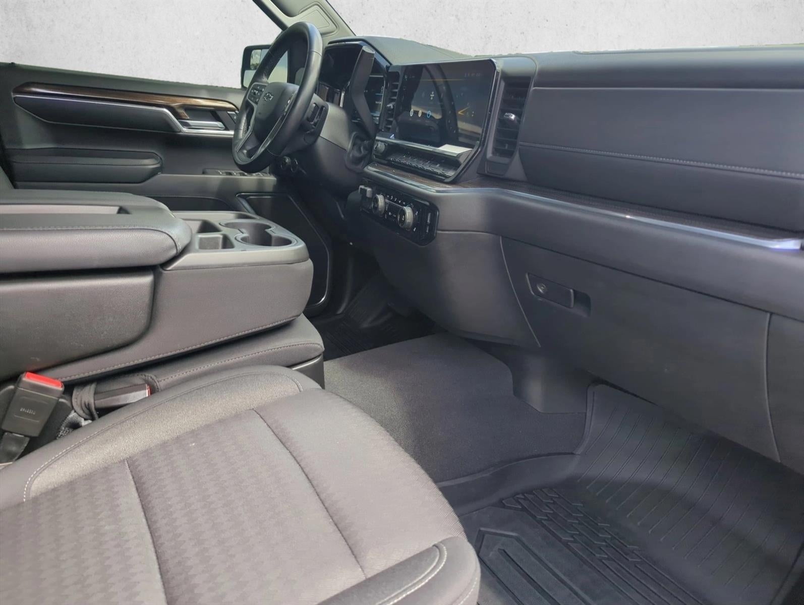 2023 Chevrolet Silverado 1500 Crew Cab Short Box 2-Wheel Drive RST