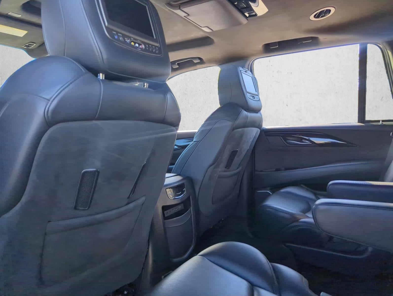 2018 Cadillac Escalade RWD Platinum