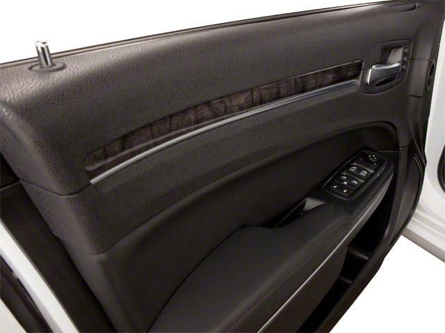 2011 Chrysler 300 4dr Sdn Limited RWD