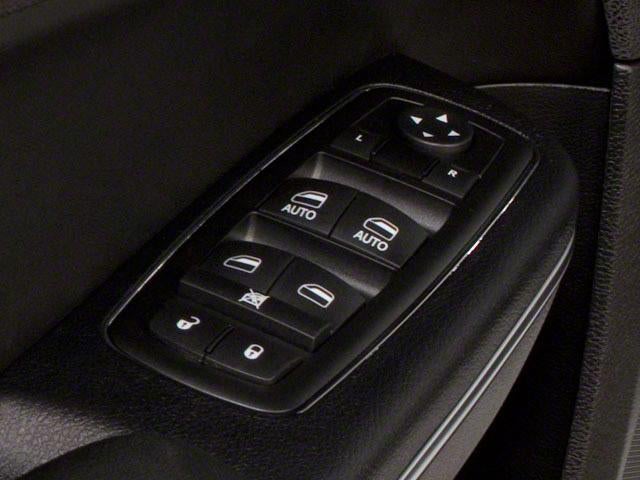 2011 Chrysler 300 4dr Sdn Limited RWD