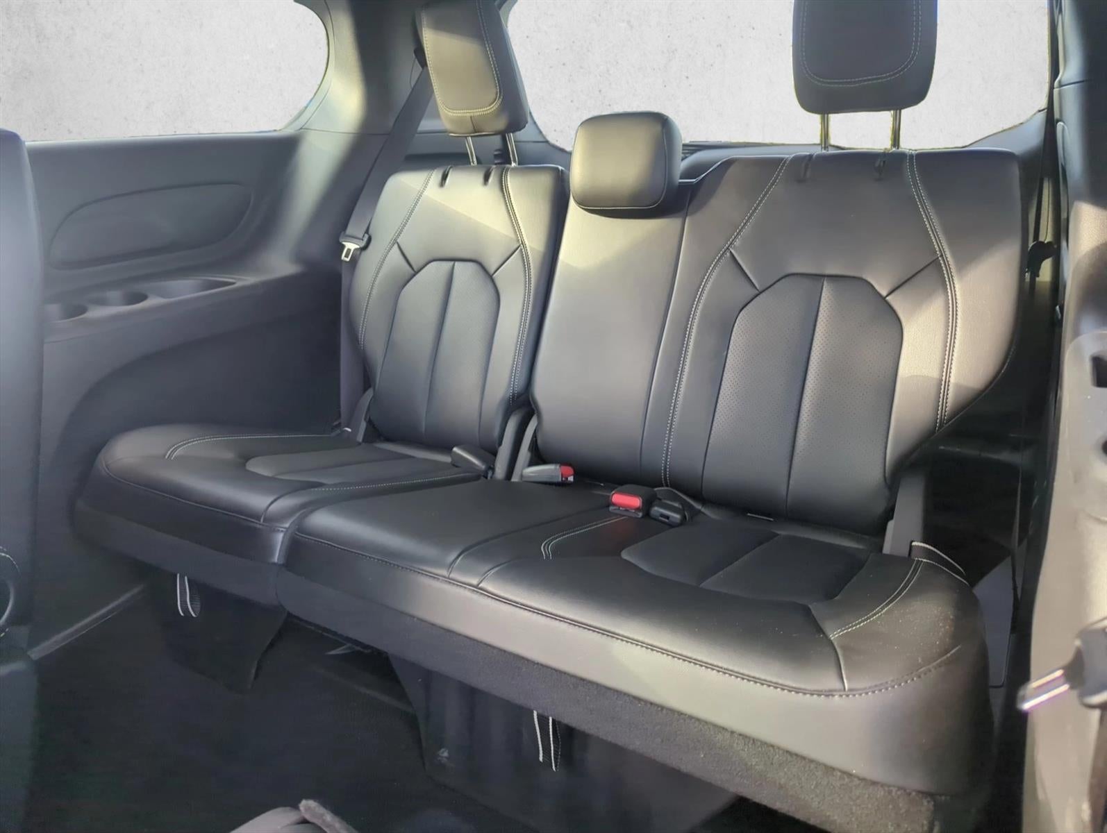 2024 Chrysler Pacifica Touring L FWD