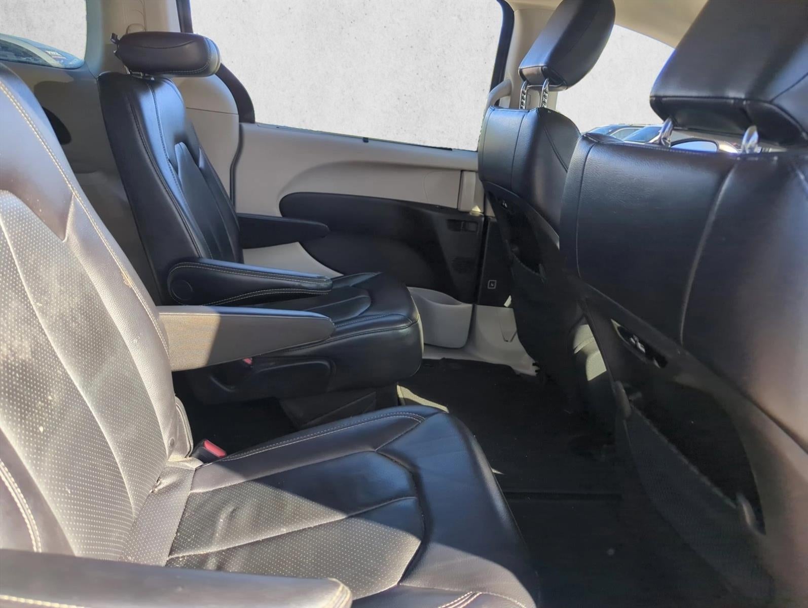 2022 Chrysler Pacifica Touring L FWD