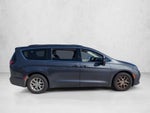 2022 Chrysler Pacifica Touring L FWD